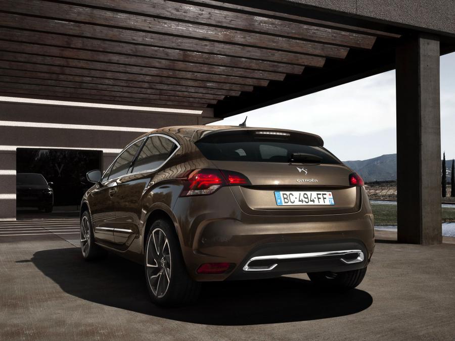 Citroen DS4 2010 года  (фото 135 из 143)